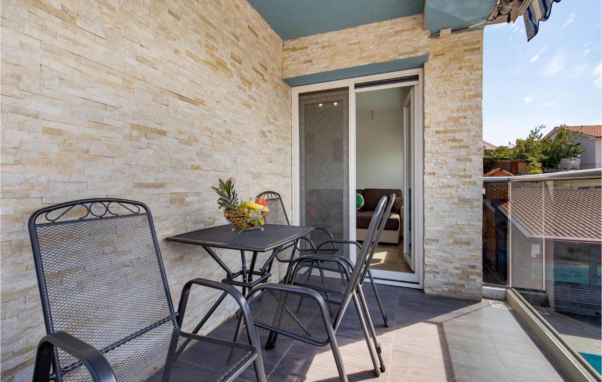 Stunning Apartment In Vrh Vrh  Exterior foto